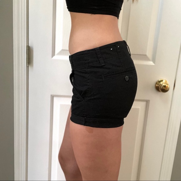 American Eagle Stretch Shorts - Picture 3 of 8